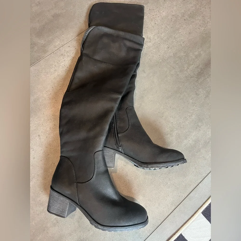 Nwot Black Over the Knee Boots… - Picture 4 of 10
